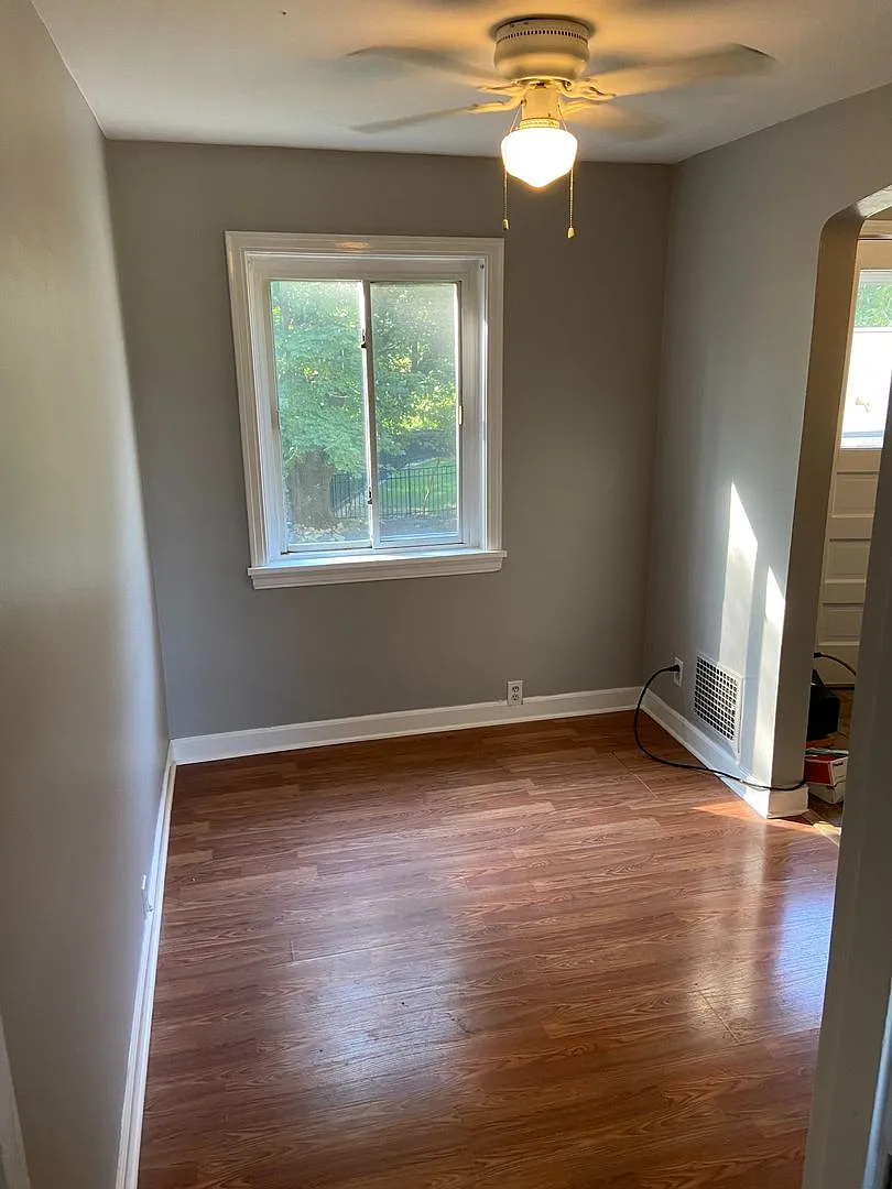 Cozy, Two Bed Available NOW! — Photo 3