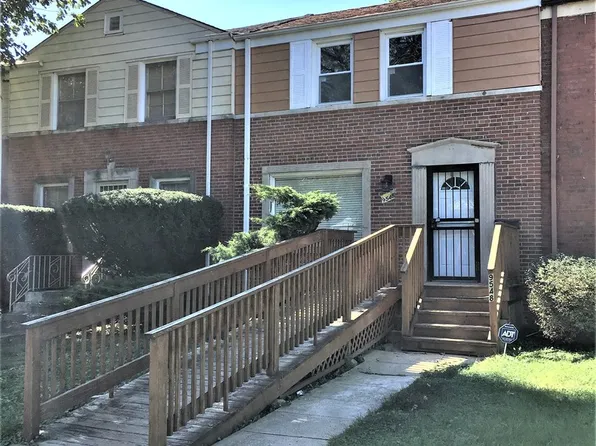 (undisclosed Address), Chicago, IL 60617