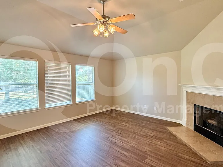 18805 Edinburgh Castle Rd — Photo 20