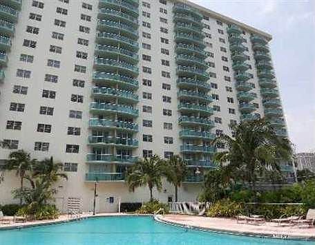 5th image of 19390 Collins Ave APT 904