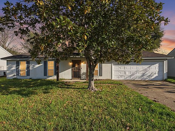3rd image of 303 Breton Dr