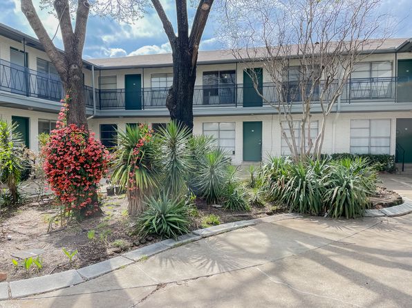 211 E Davis St #231