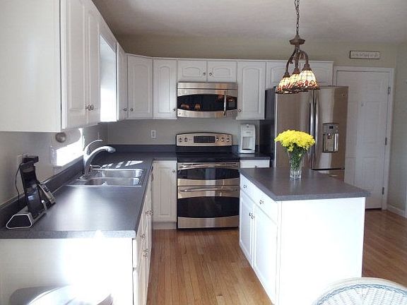 5th image of 223 Fairfield Dr