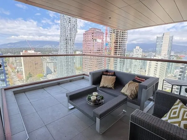 1408 Robson St #22XX, Vancouver, BC V6G 1C1