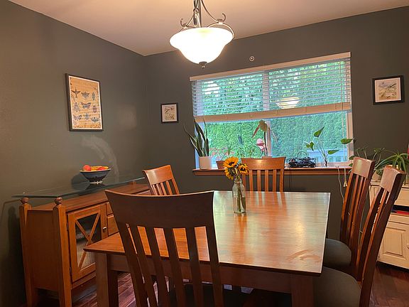 Formal dining room