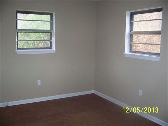 2nd image of 210 Newman Dr