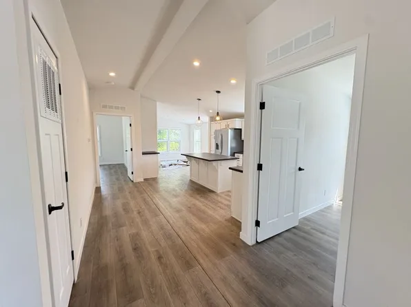 13640 SE Highway 212 Unit 126, Clackamas, OR 97015
