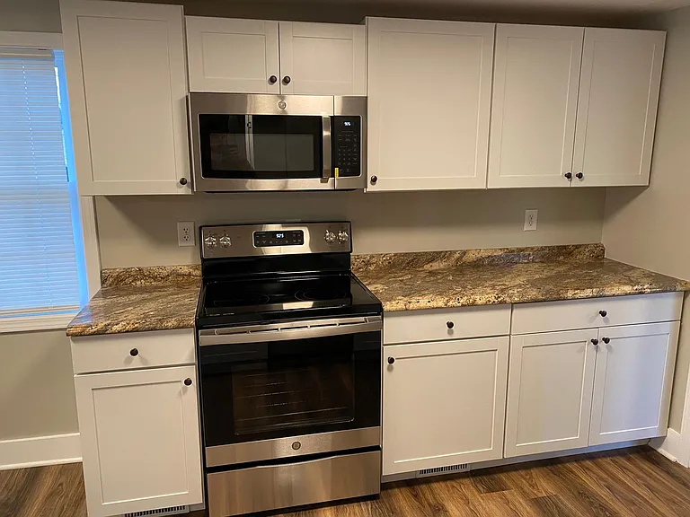 246 Johnson St #B — Photo 16