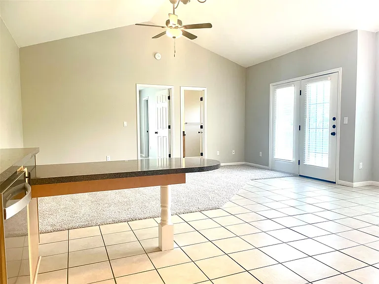 1207 W North Loop Blvd #A — Photo 17