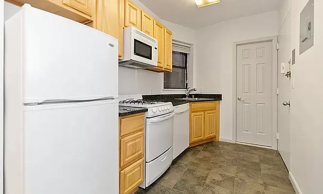 Rented by REAL New York | media 2