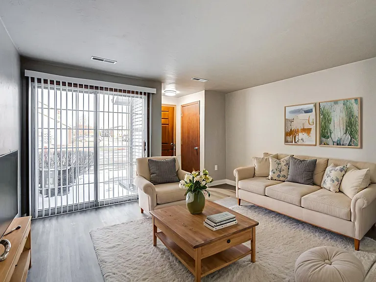 Meadow View East — Photo 94