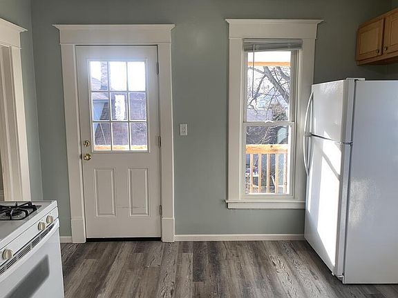 4th image of 743 Crosby St NW #2