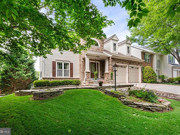 3rd image of 20617 Avalon Ct
