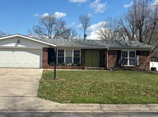 4405 Briarcliff Dr, Alton, IL 62002