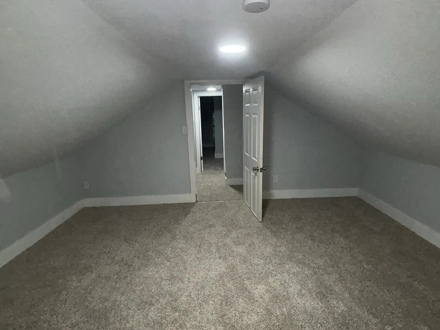 2321 Greenwood Ave - 1 — Photo 3
