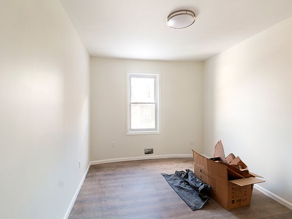 5th image of 69 Pennington Ave #1