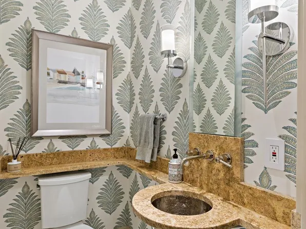 630 Hudson Street image 16 of 50