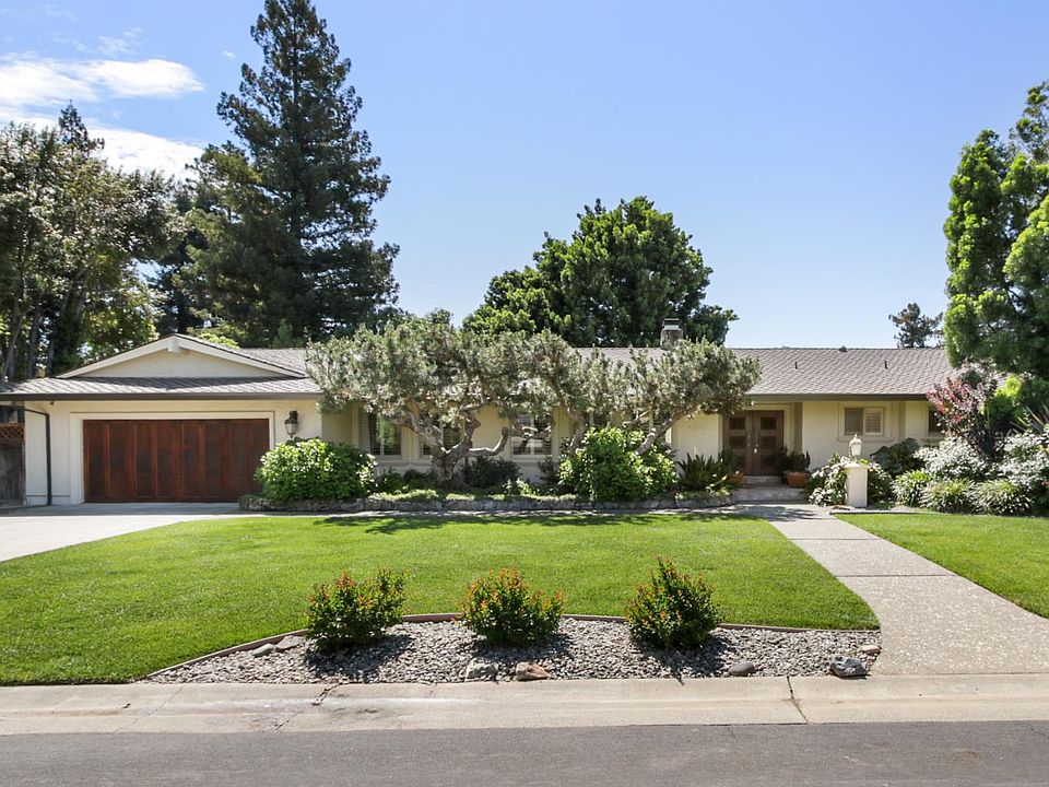 1st image of 44349 N El Macero Dr
