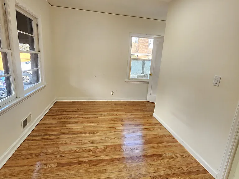 8332 Beacon Ave S #A — Photo 6