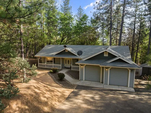 6221 Pineneedle Ln, Placerville, CA 95667