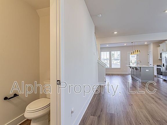 4th image of 451 Hazelcote Rd
