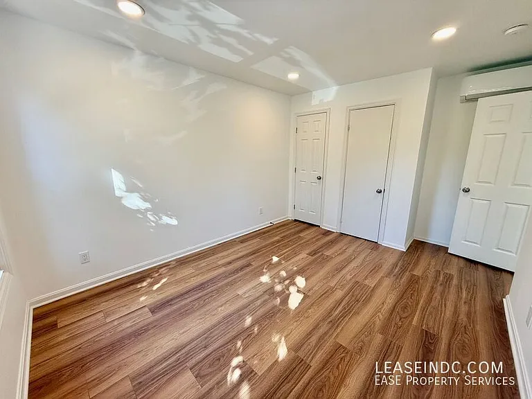 513 N St NW — Photo 32