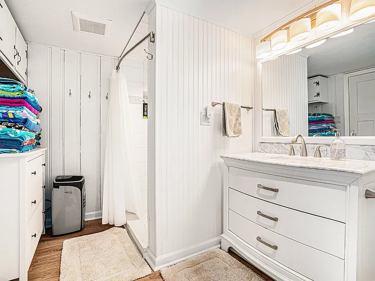 17437 Lakeview Dr — Photo 30