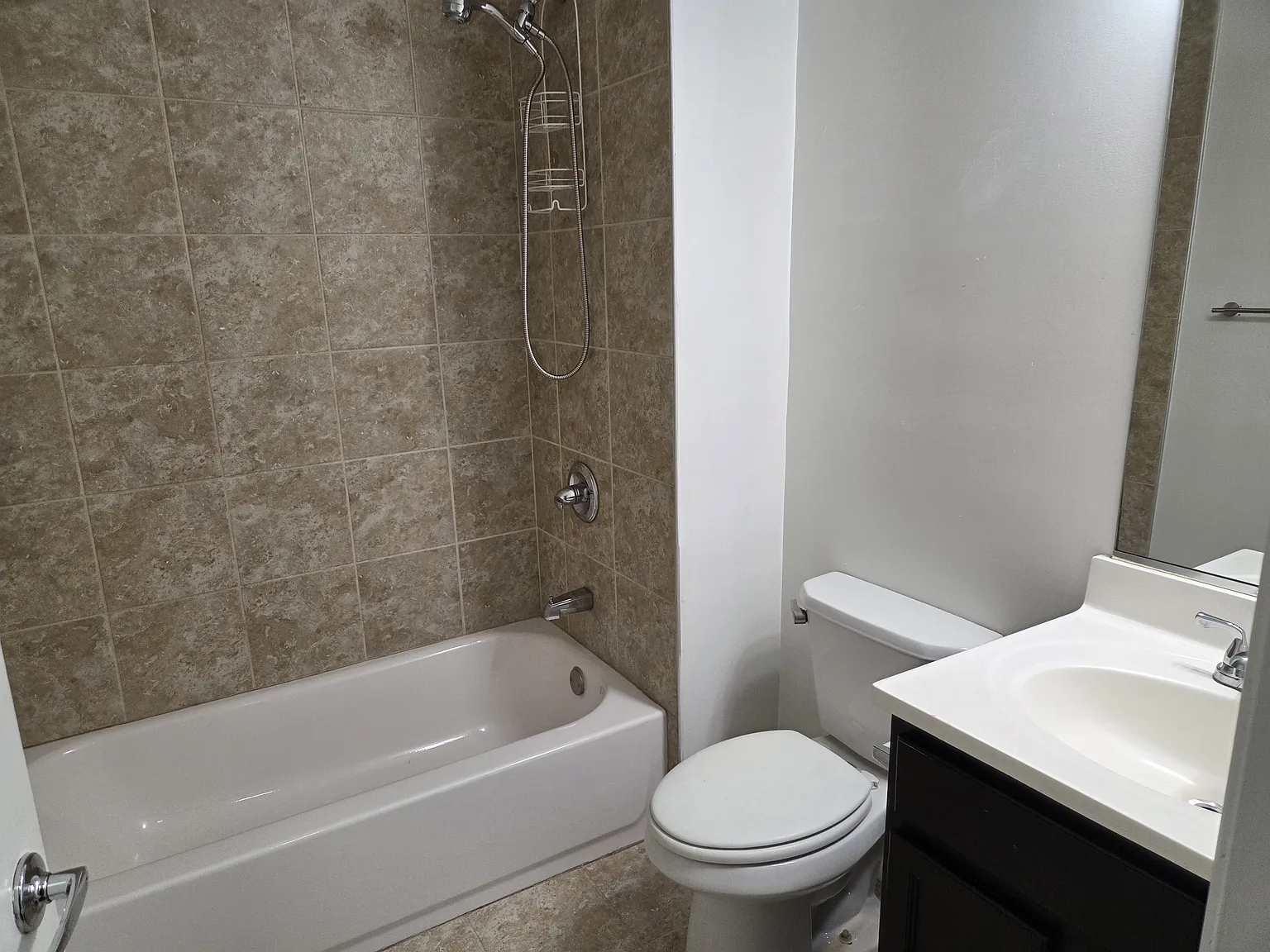 1106 W Lafayette Ave — Photo 4