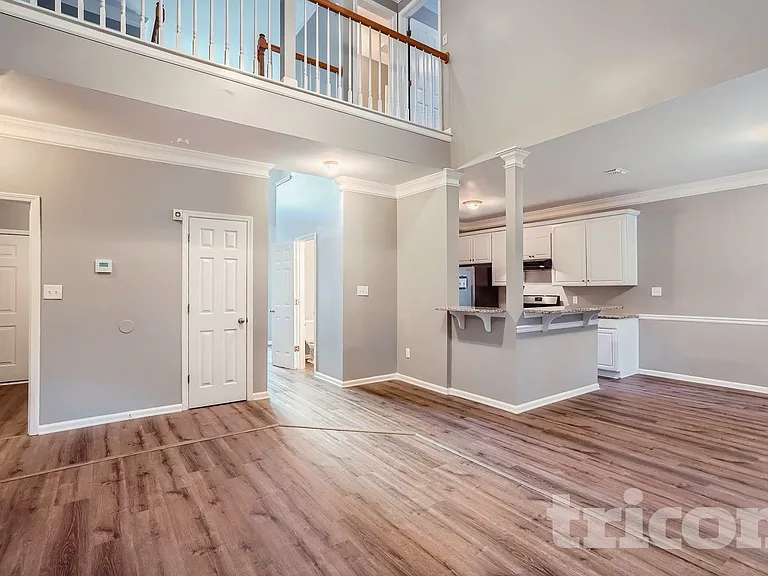 2200 Sugarbirch Dr — Photo 6