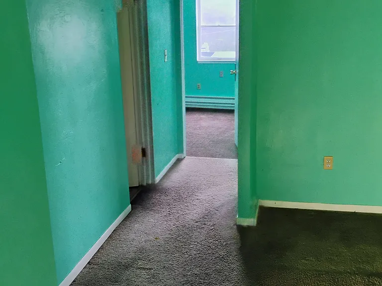 560 McKean Ave #6 — Photo 8