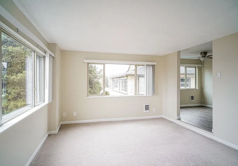 4314 SW View Point Ter #8 — Photo 19