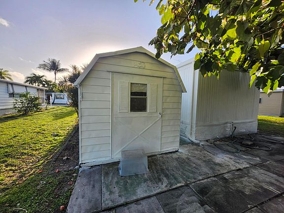 5th image of 2011 SW 84th Avenue