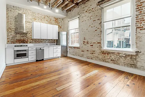 513 Conti St #3 Photo 1