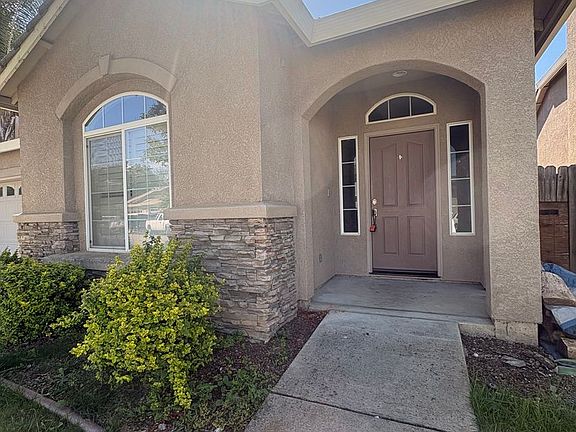 3rd image of 1850 Waltrip Ct