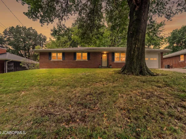 211 Norris Dr, Jefferson City, MO 65109
