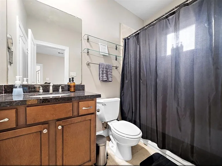 2512 Leeland St — Photo 12