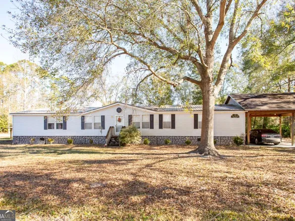 212 Peach St, Folkston, GA 31537