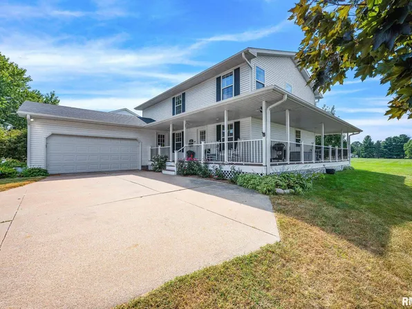 2636 Costa Dr, Galesburg, IL 61401