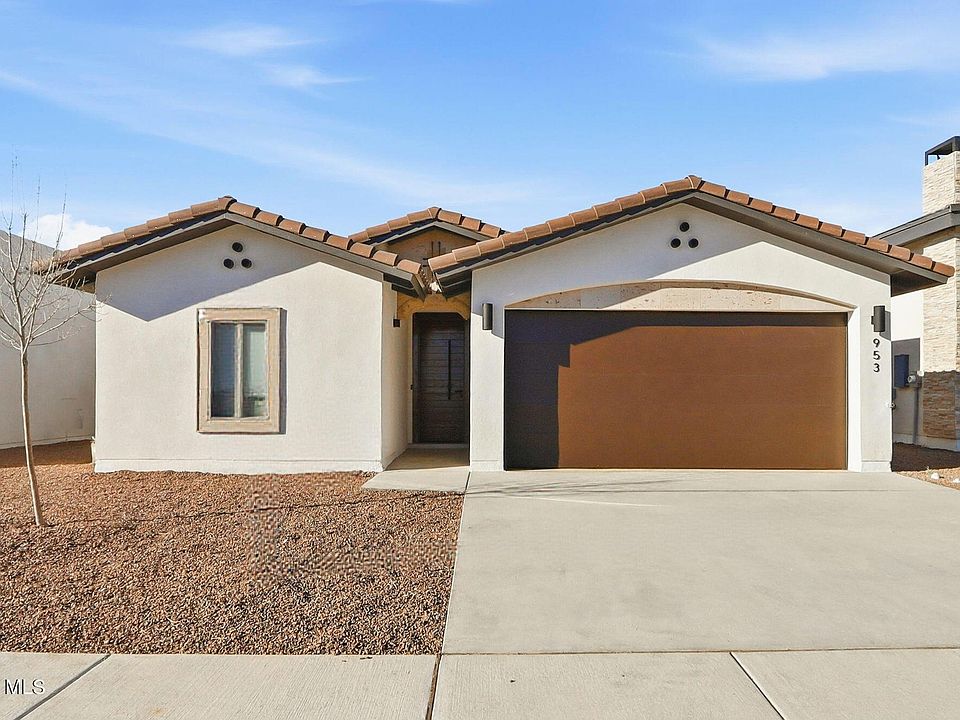 1st image of 945 Ada Ln