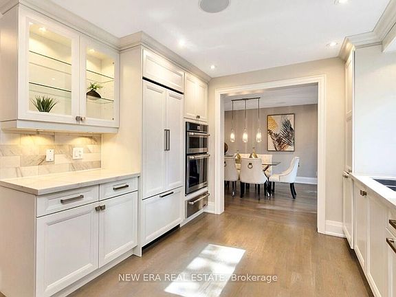 5th image of 2068 Mississauga Rd