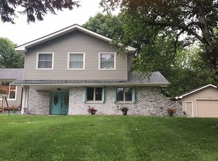 6301 Kentucky Rd, Papillion, NE 68133