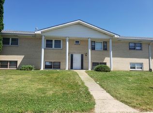 1320 E 38th St #2, Davenport, IA 52807