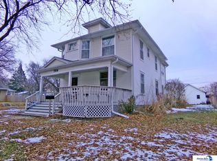 724 N 10th St, Beatrice, NE 68310