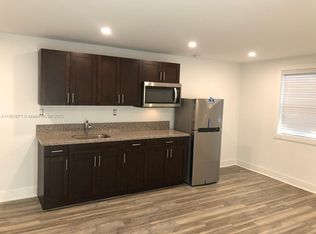 11801 SW 180th St #B, Miami, FL 33177