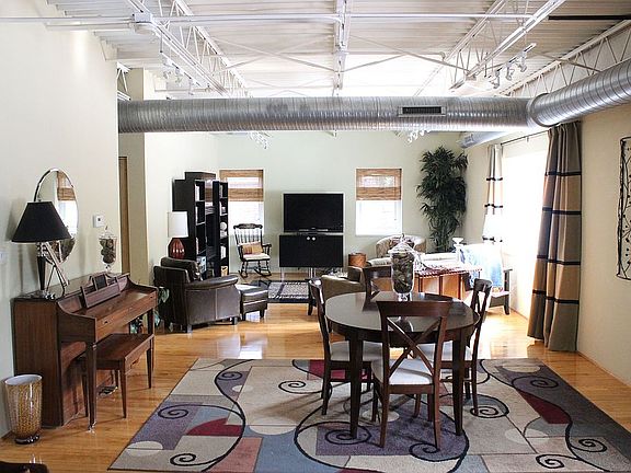 5th image of 2401 S 12th St APT 302