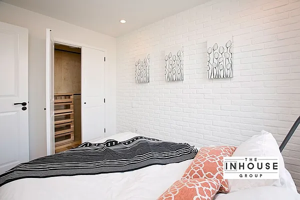 Sold by The InHouse Group | media 6