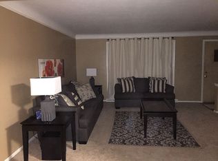 3263 Hetzel Dr, Parma, OH