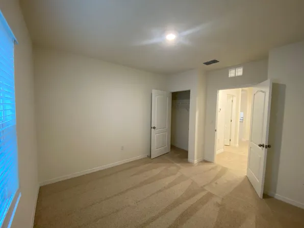 405 Noble Ave, Davenport, FL 33837