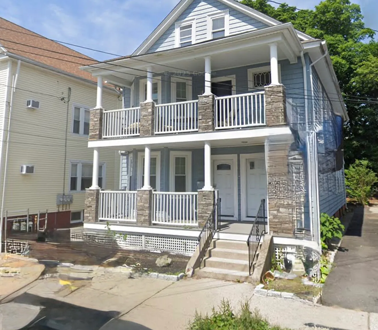2 bed, 600 sqft, $2,500 — Photo 1