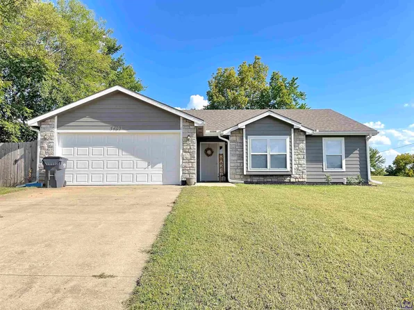 7961 Osage Dr, Ozawkie, KS 66070